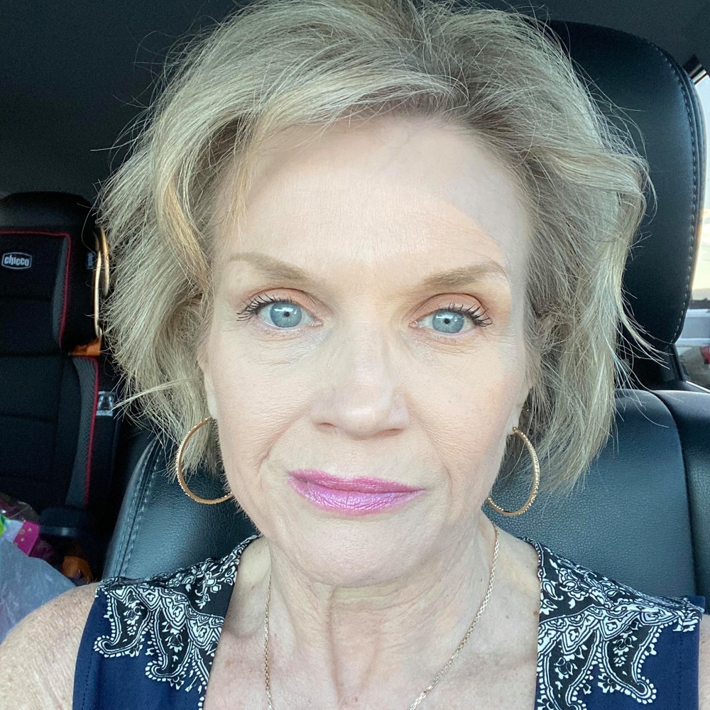 Meet your Posher, Karri